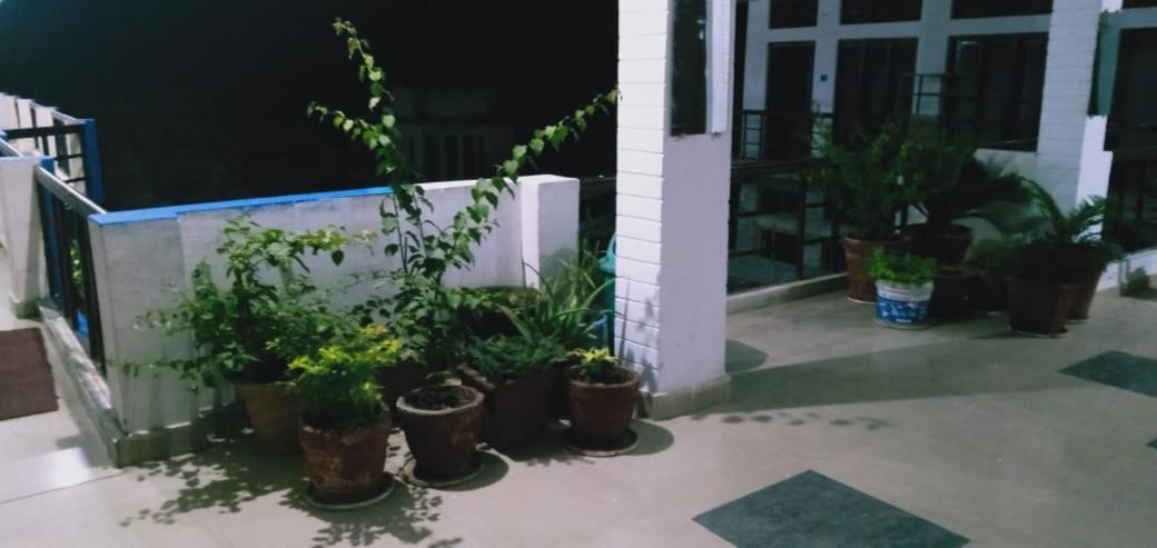 Vamoose Srishty Choice Apartment Rudraprayag Bagian luar foto