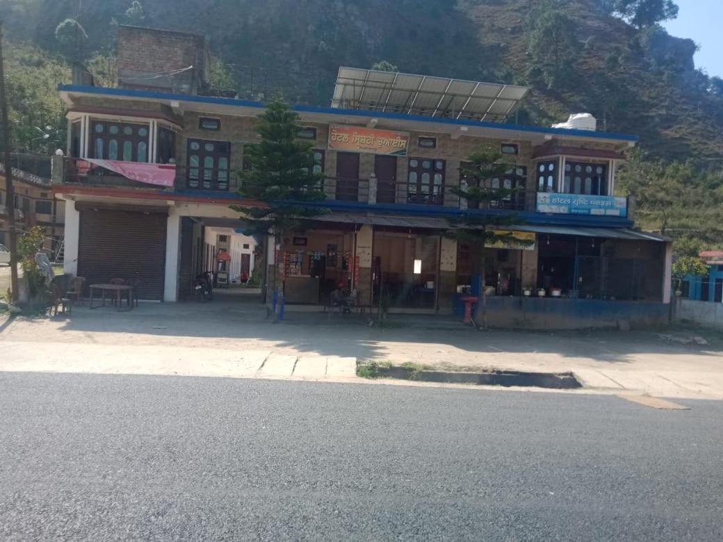 Vamoose Srishty Choice Apartment Rudraprayag Bagian luar foto